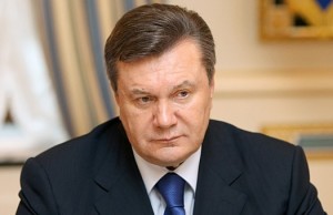 Янукович решил порадовать пенсионеров