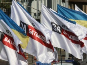 Рада еще не собралась, а у «Батькивщины»   две «тушки»