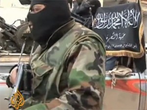 Сирийские повстанцы сбили вертолет у Алеппо